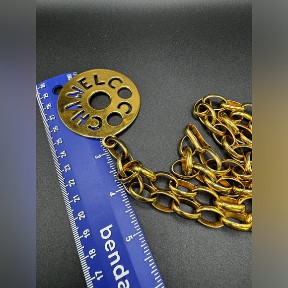 LOT 1431 24K gold plated CHANEL vintage necklace/belt chain with huge pendant - Picture 10 of 15